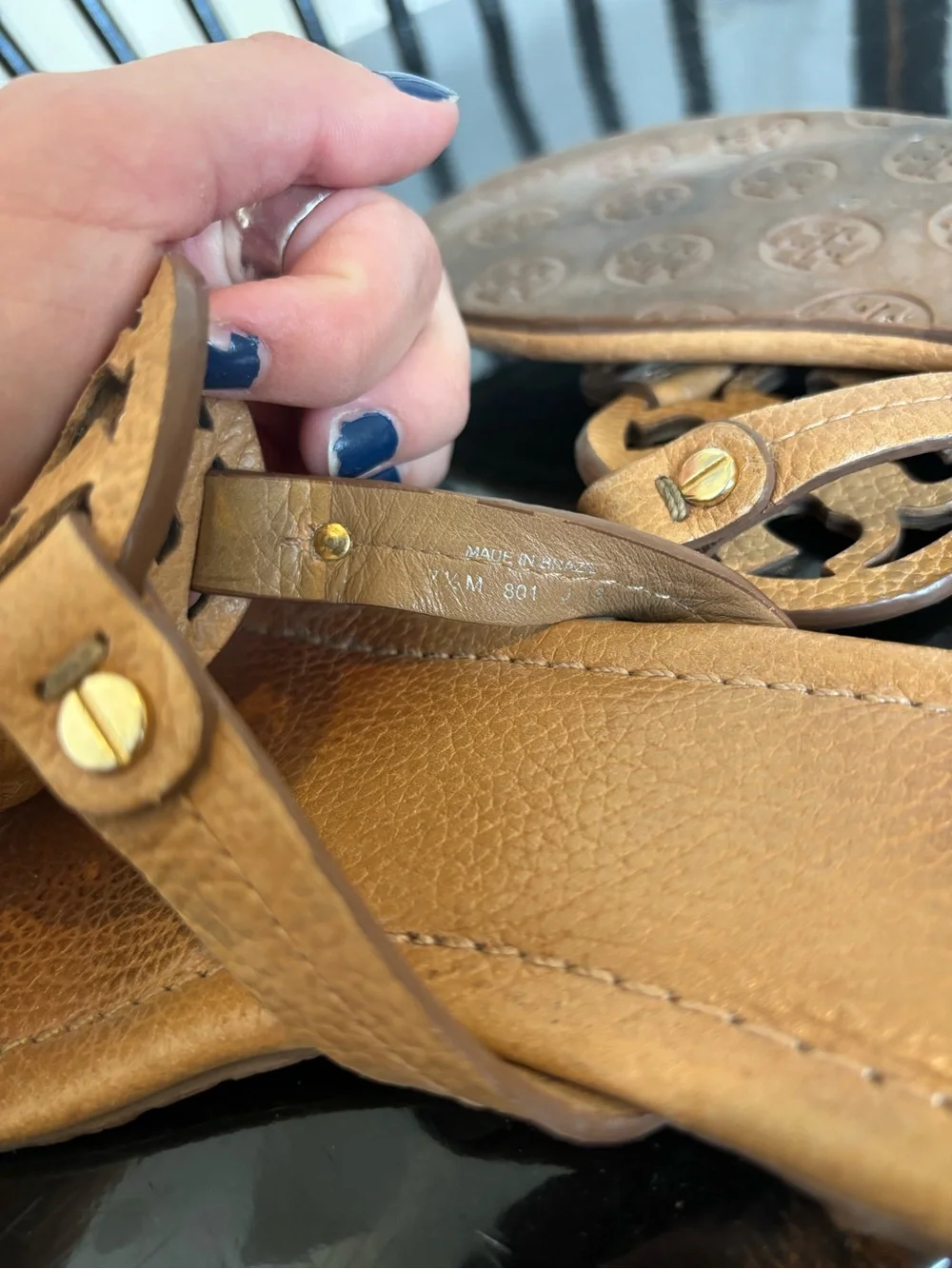 Tory Burch Tan Leather Logo Thong Sandals with Cutout Medallion